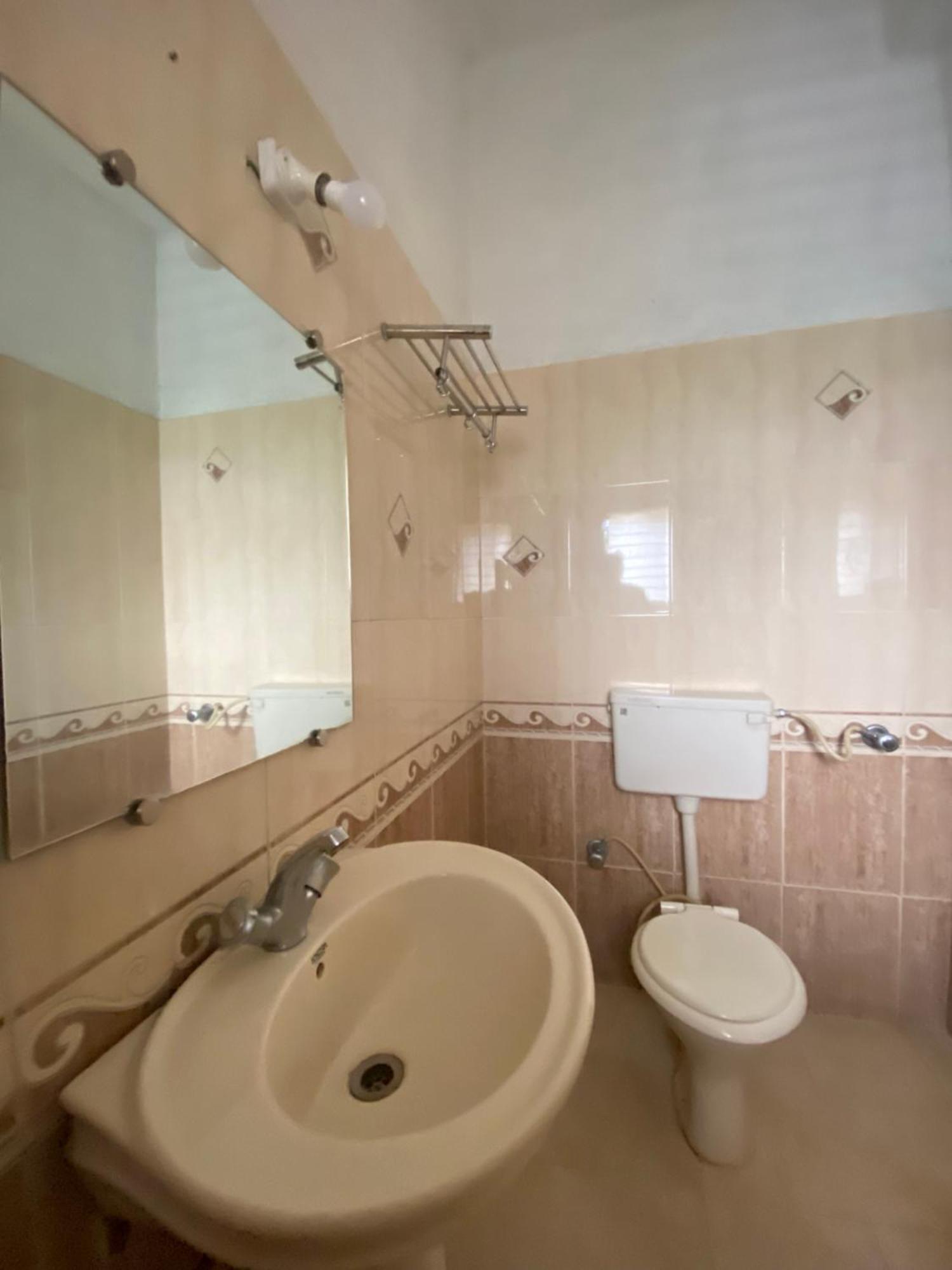 Jewel Resort Лонавала Экстерьер фото